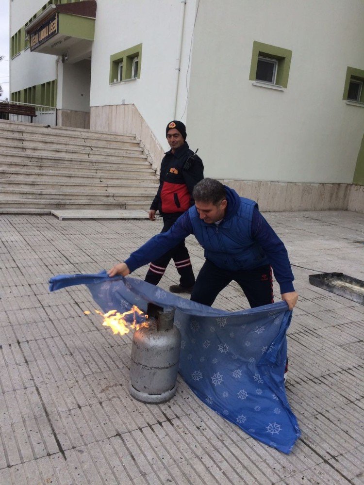 Akşehir’de Deprem Ve Yangın Tatbikatı