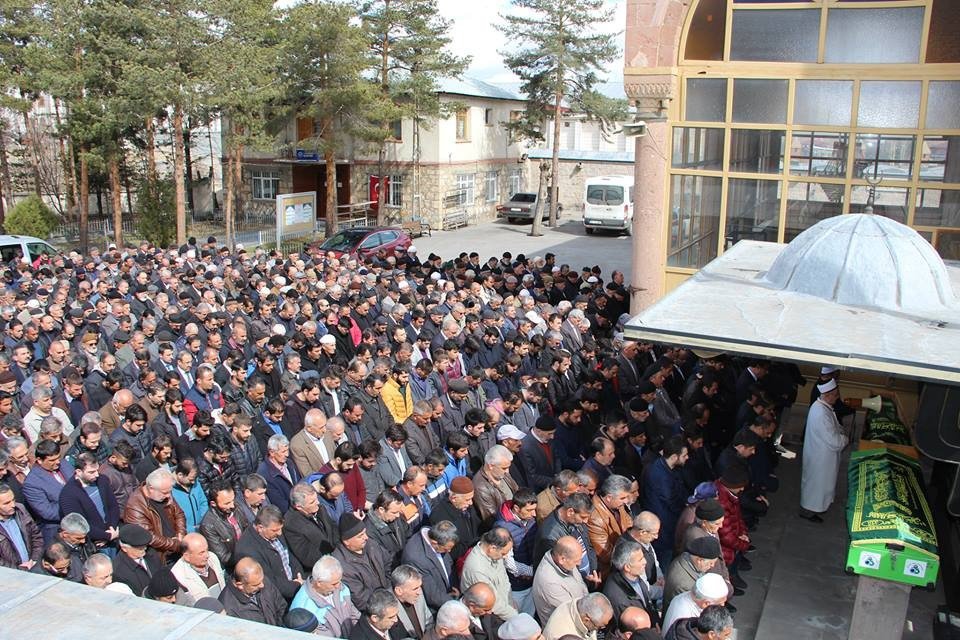 Yıldız Ve Varol’un Ani Vefatı Oltu’yu Yasa Boğdu