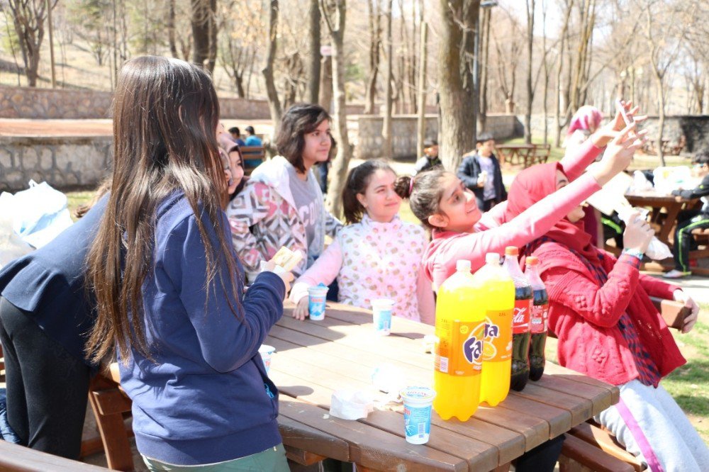 Çamlıca Okulları Piknik Sezonunu Açtı