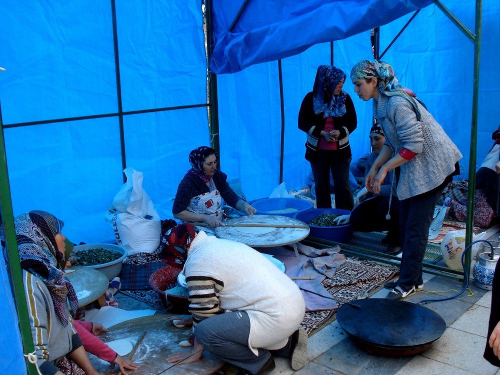 Veliler Okul İçin El Ele Verdi