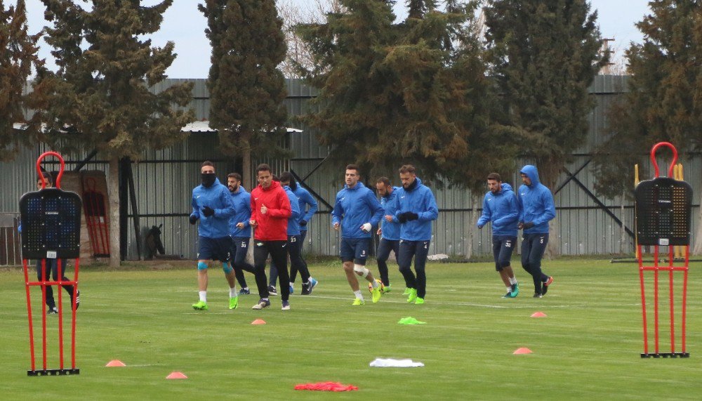 Akhisar Belediyespor, Adanaspor Maçı Hazırlıklarına Başladı