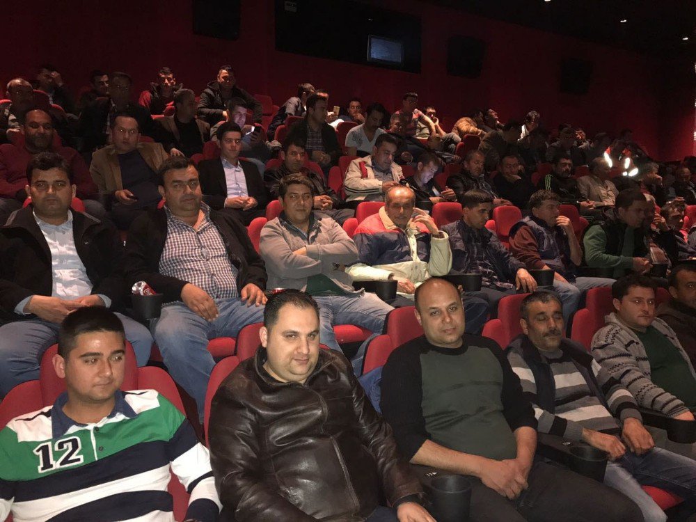 Temizlik İşçilerine Sinema Keyfi