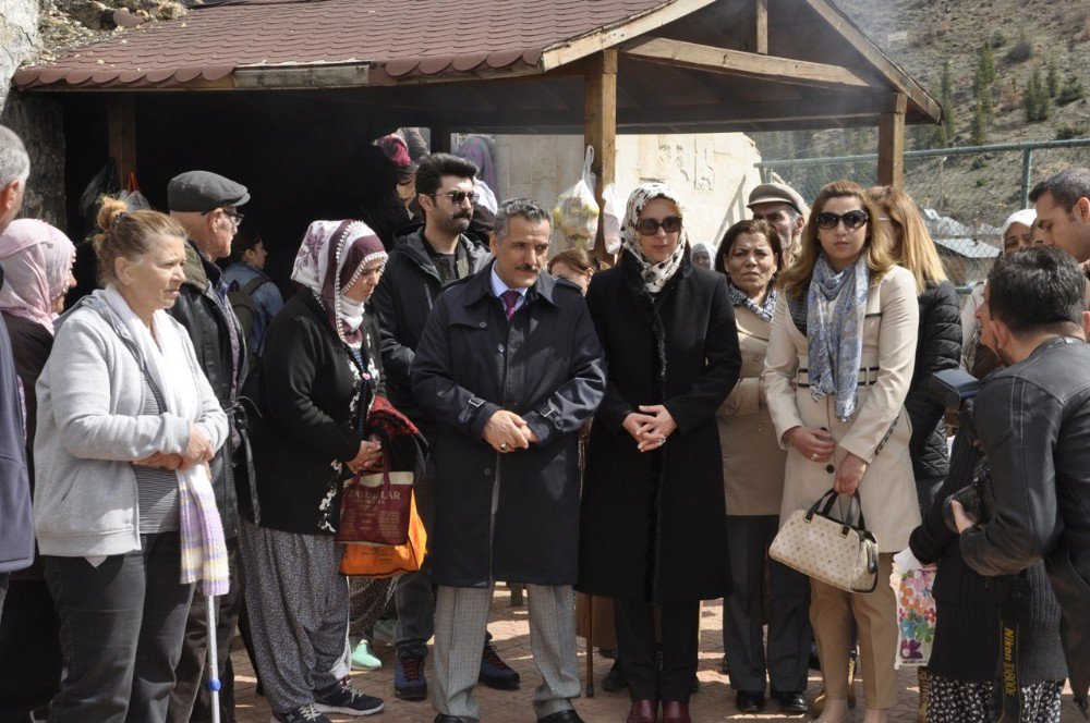 Cemevinin 300 Bin Liralık Elektrik Borcuna Devlet Desteği