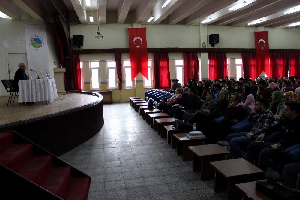 Mustafa Özçelik, Bilinmeyen Akif’i Anlattı