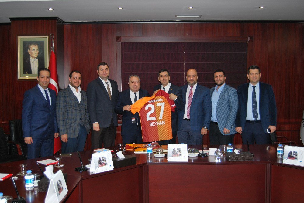 Galatasaraylılar Derneğinden Başkan Hıdıroğlu’na Ziyaret