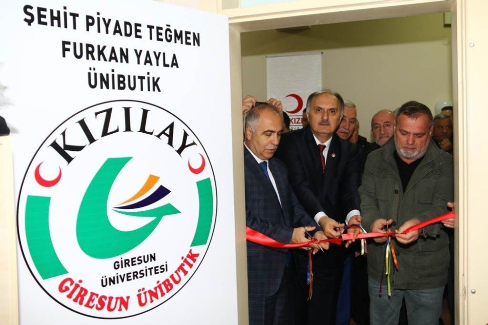 Giresun’da İhtiyaç Sahibi Öğrenciler İçin ‘Ünibutik’ Kuruldu