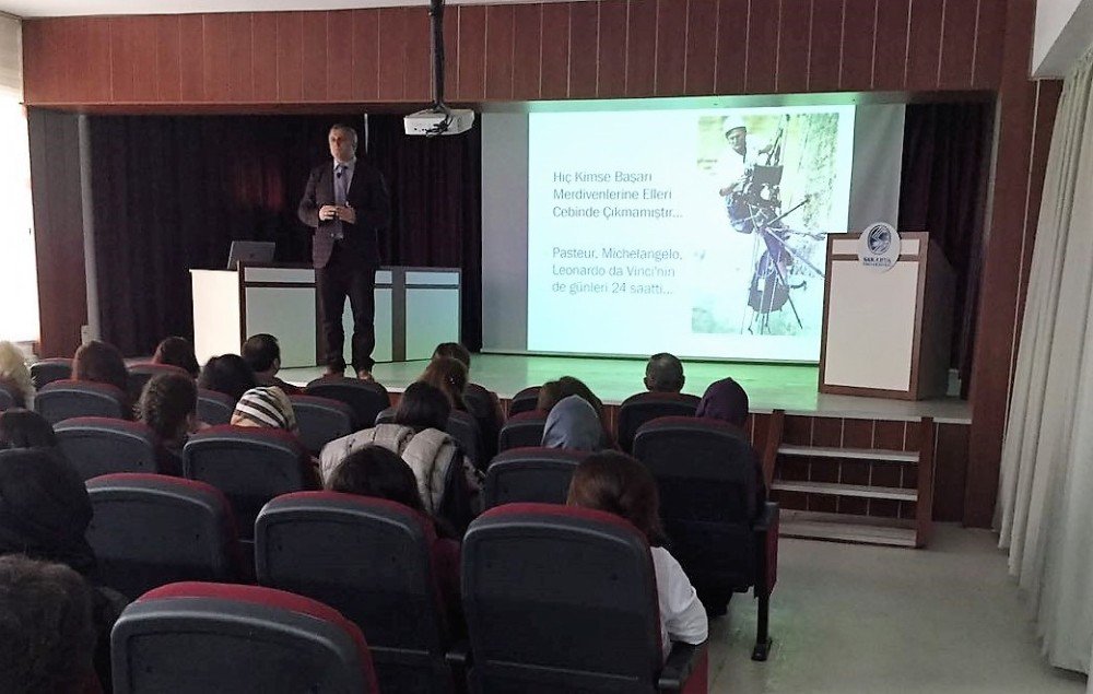 Shmyo’da Düzenlenen Etkinliğe Prof. Dr. Özen Konuşmacı Olarak Katıldı