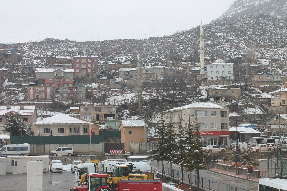 Beytüşşebap Beyaza Büründü