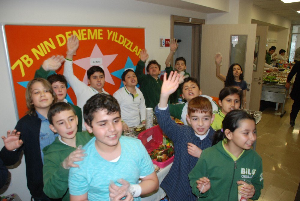 Lösemi Hastası Nisanur İçin Kermes Düzenledi