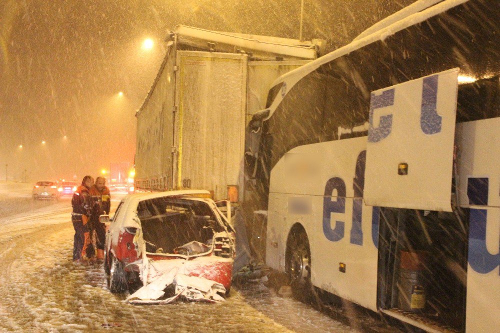 Bolu Dağı’nda Zincirleme Kaza: 1 Yaralı