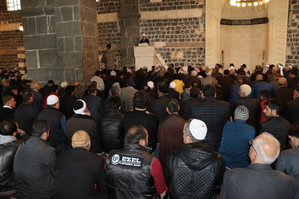 Diyarbakır’da, Çanakkale Şehitleri İçin Mevlit Okutuldu