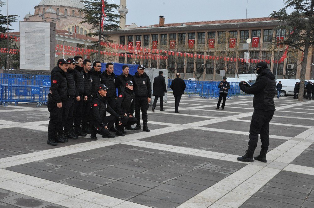 Eskişehir’de Cumhurbaşkanının Programı Öncesi Hazırlıklar Tamamlandı