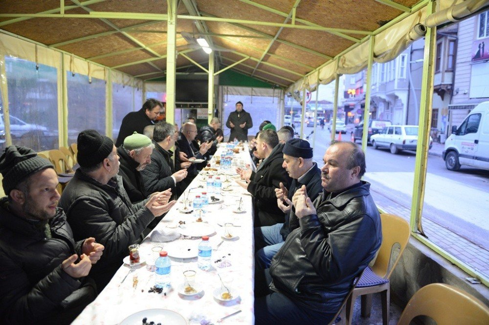 Aktaş: “Milletçe Daha İyi Yarınlara Birlikte Yürüyelim”