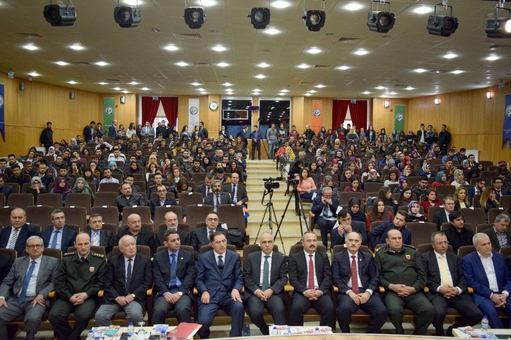 Kamu Başdenetçisi Malkoç “2023 Hedeflerinde Yeni Türkiye Vizyonu” Konferansına Katıldı