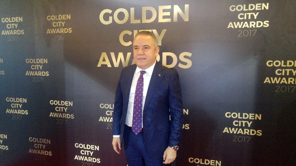 Konyaaltı Belediyesine Golden City Awards’tan Ödül