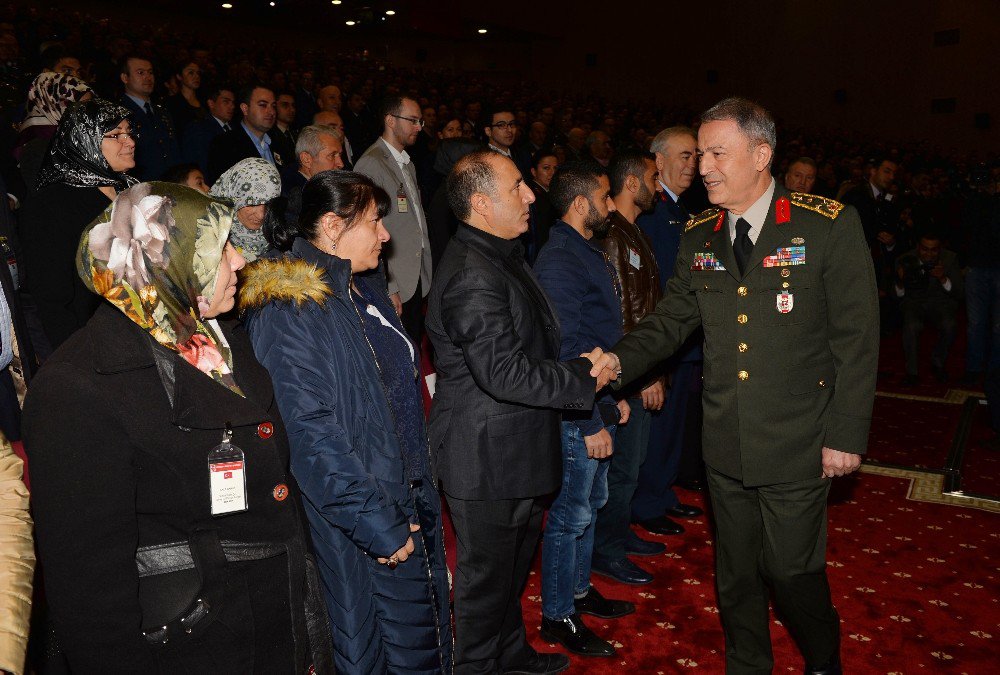 Genelkurmay Başkanı Orgeneral Akar, 18 Mart Şehitler Günü Anma Töreni’ne Katıldı