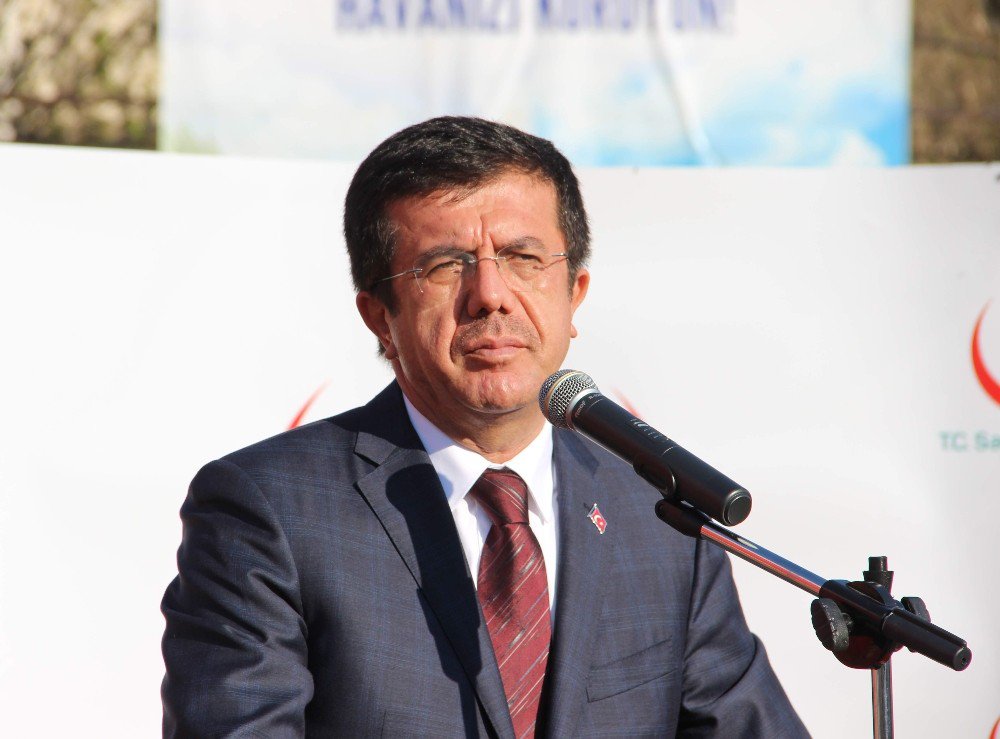 Bakan Zeybekci, 18 Mart’ta Şehit Ve Gazi Çocuklarını Sevindirdi