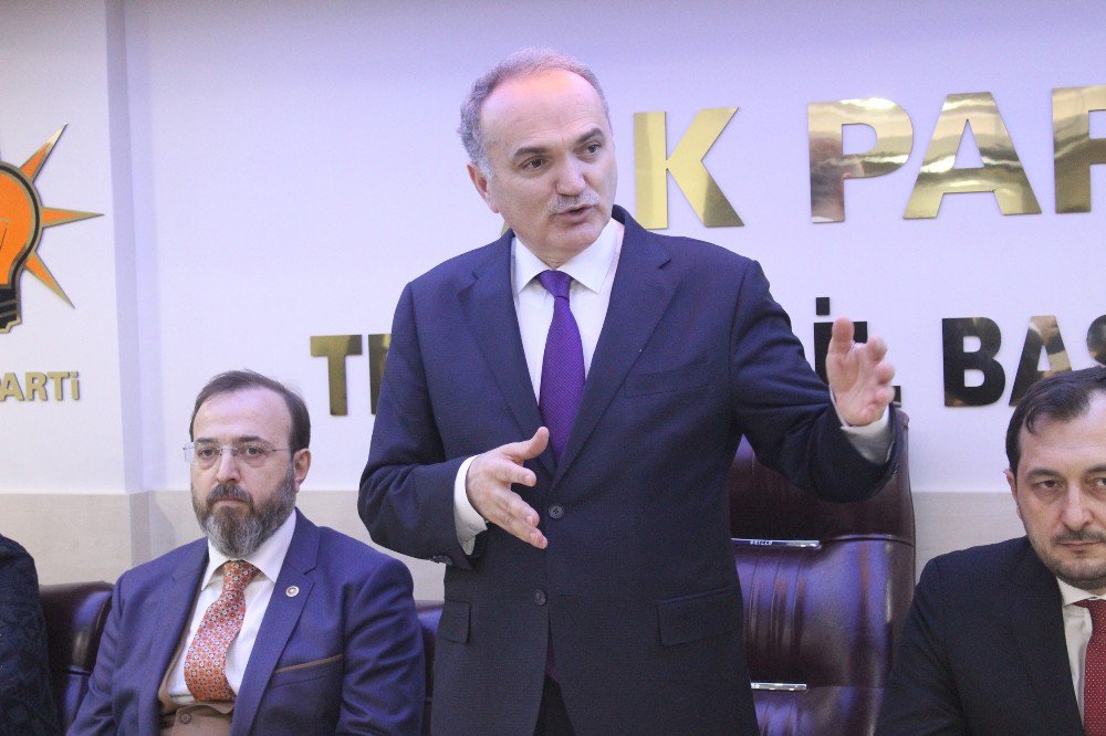 Bakan Özlü: "Bu Paket Yüzde 50 Artı 1 Oy İstiyor"