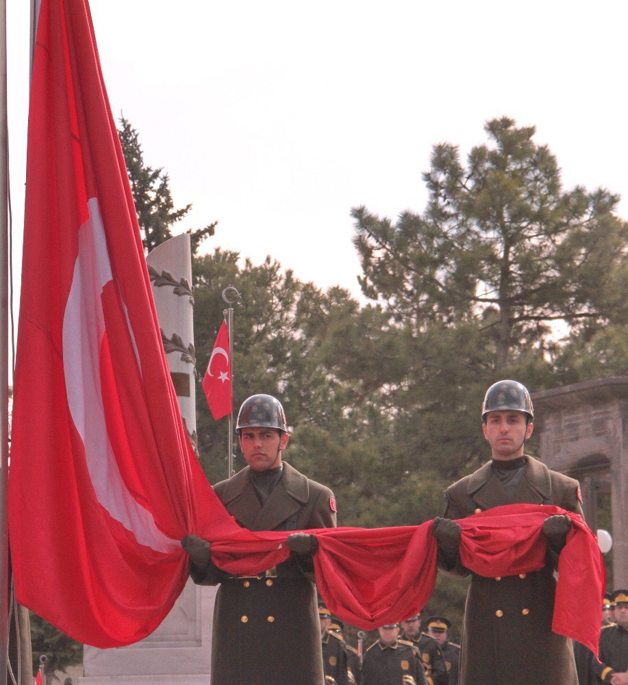 Şehitler Gözyaşları Ve Dualarla Anıldı