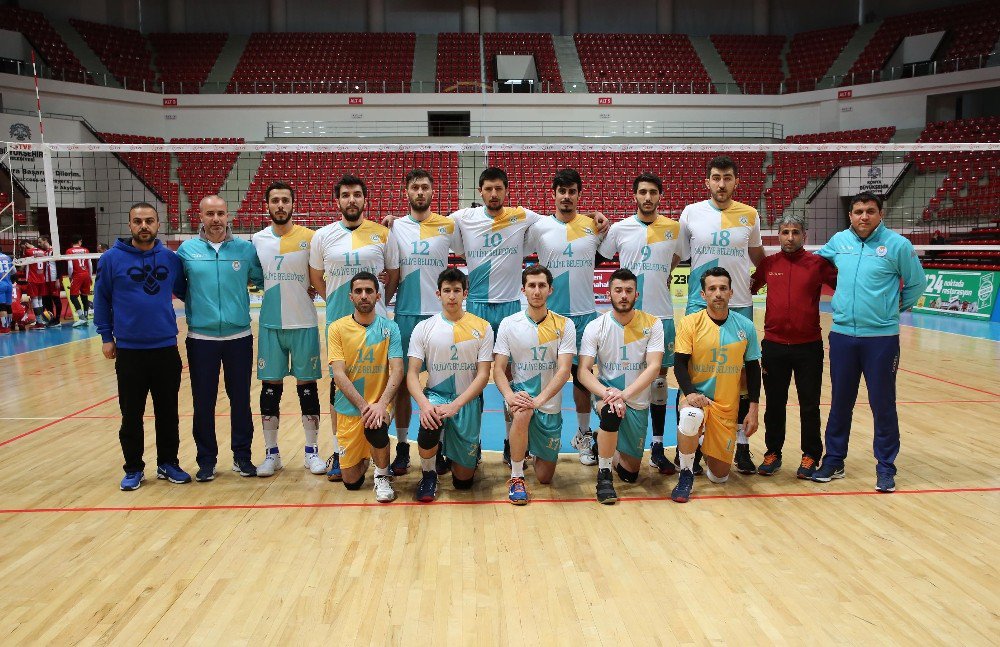 Haliliye Erkek Voleybol Takımı Finallere Kaldı