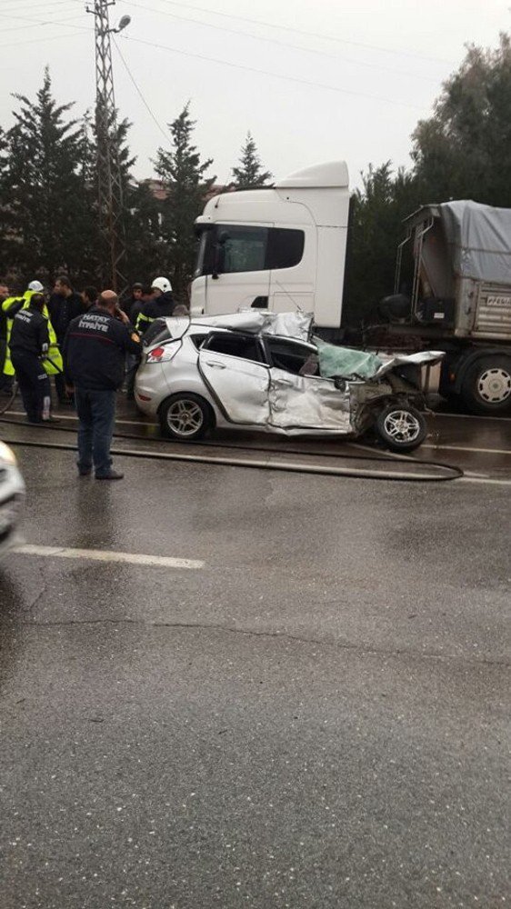 Hatay’da Doktor Trafik Kazasında Hayatını Kaybetti