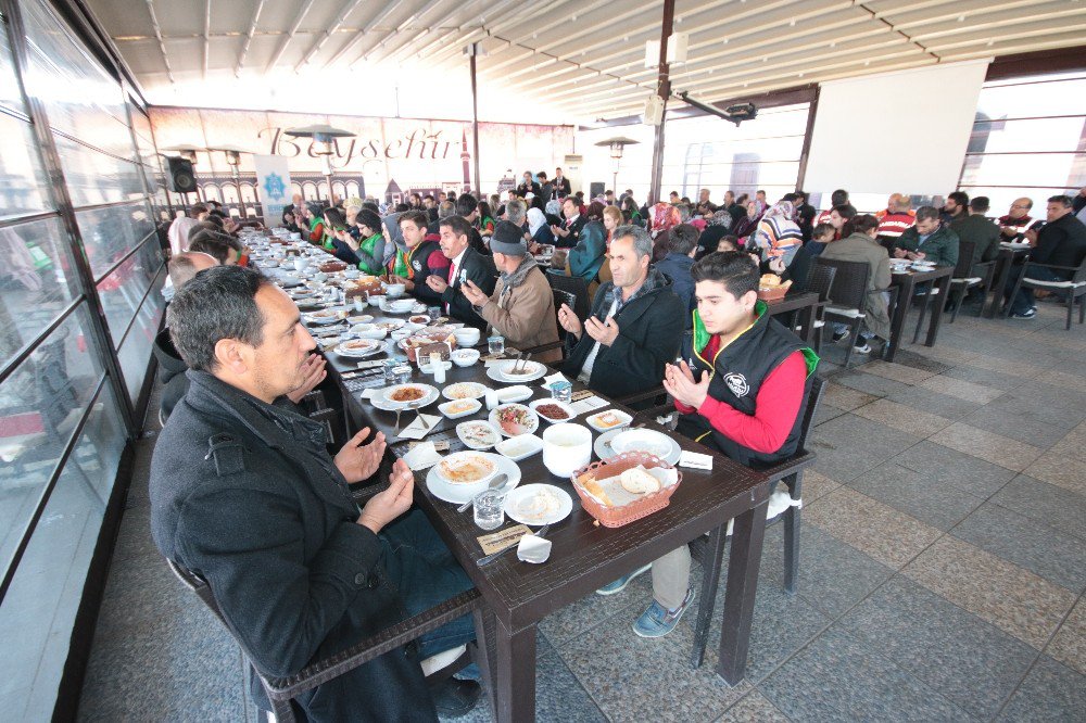 Beyşehir Belediyesi’nden Şehit Aileleri Ve Gaziler Onuruna Yemek