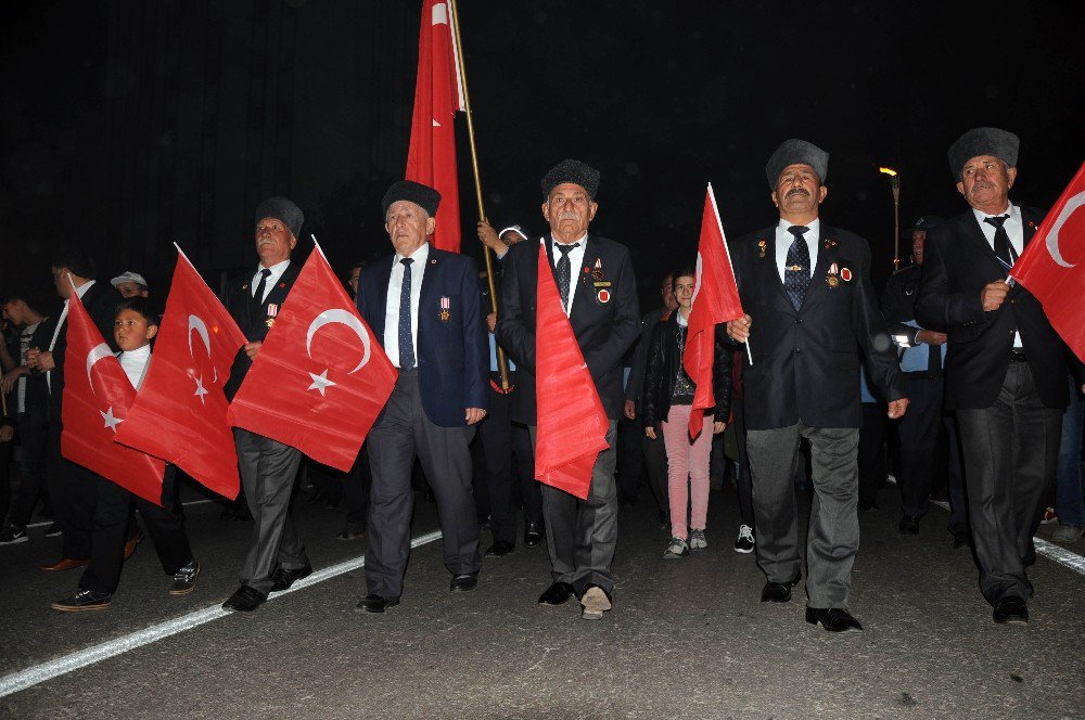 Mersin’de Mehterli, Fener Alaylı Zafer Yürüyüşü