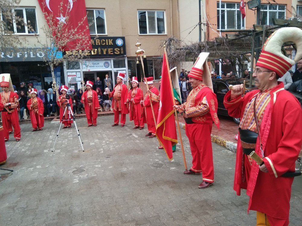 Öğrenci Ve Halktan Kurulu Mehter Takımının Şehitleri Anma Günü Konseri