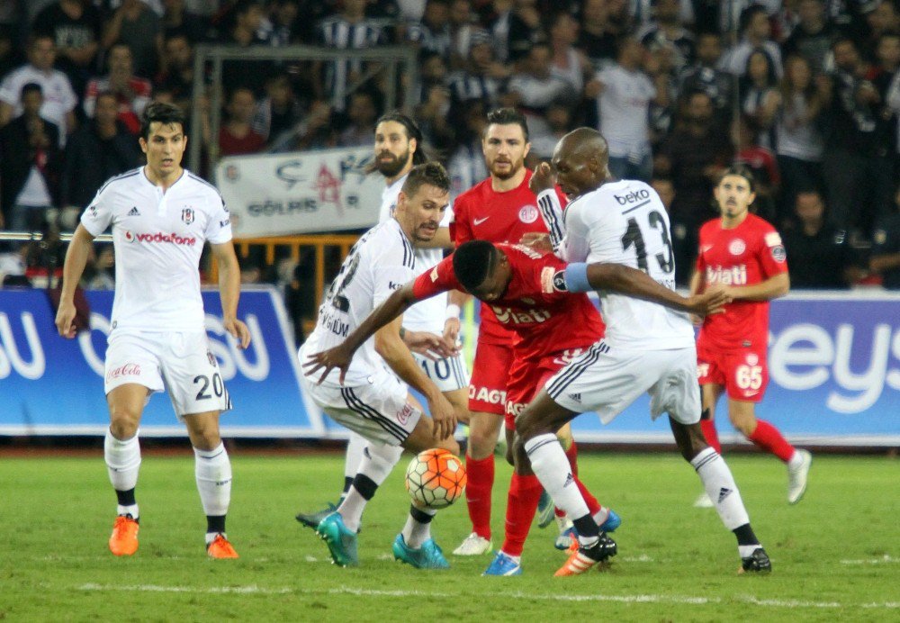 Antalyaspor İle Beşiktaş Süper Lig’de 42. Randevuda