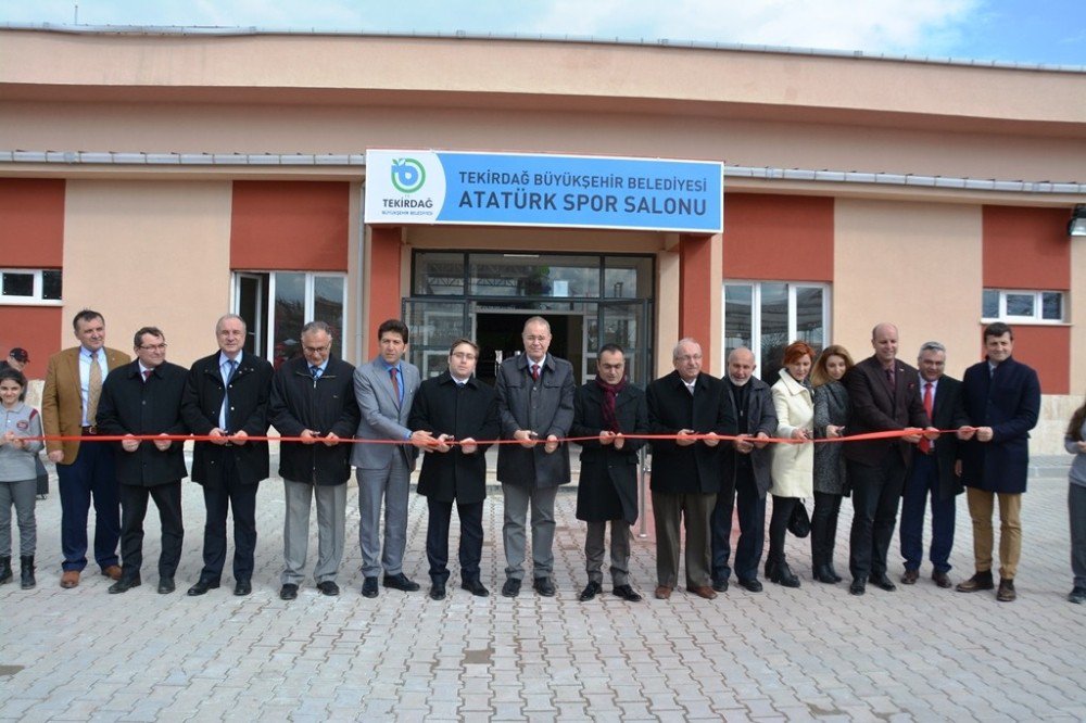 Büyükşehir Belediyesi Hayrabolu Atatürk Spor Salonu Tekirdağ Valiliğine Teslim Edildi