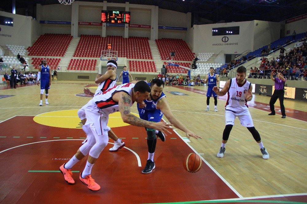 Eskişehir Basket Kıl Payı Kazandı