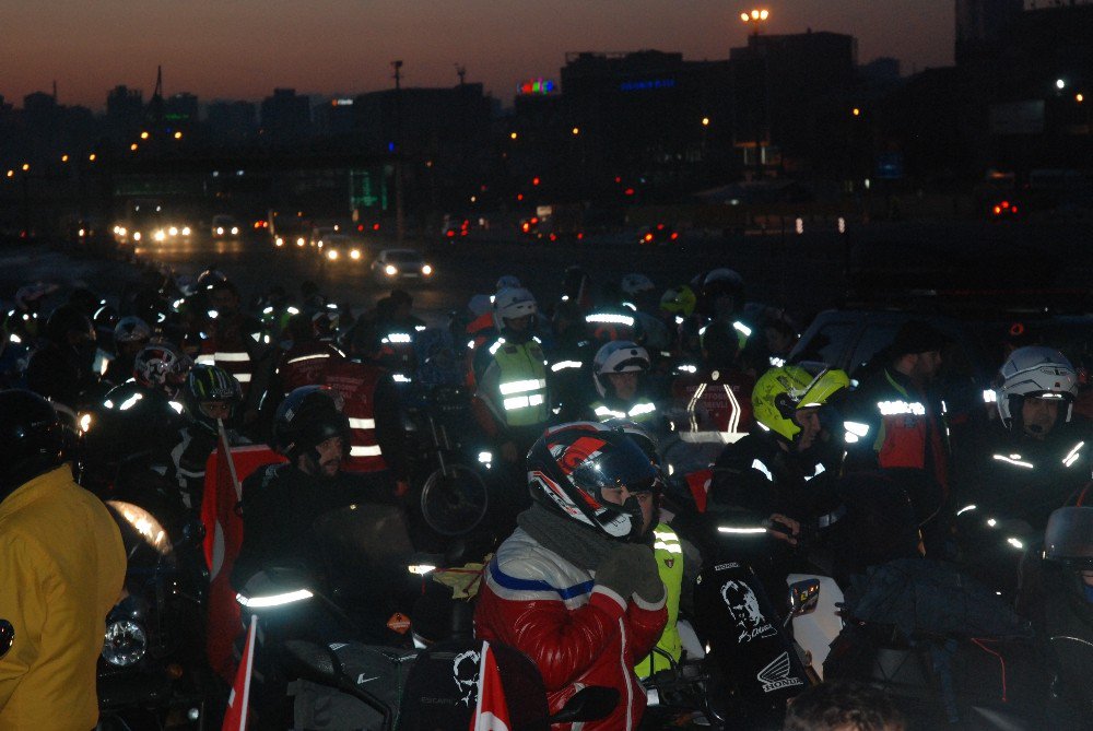 Motosikletciler ’18 Mart Çanakkale Zaferi Ve Şehitleri Anma Günü’ İçin Sürüyor