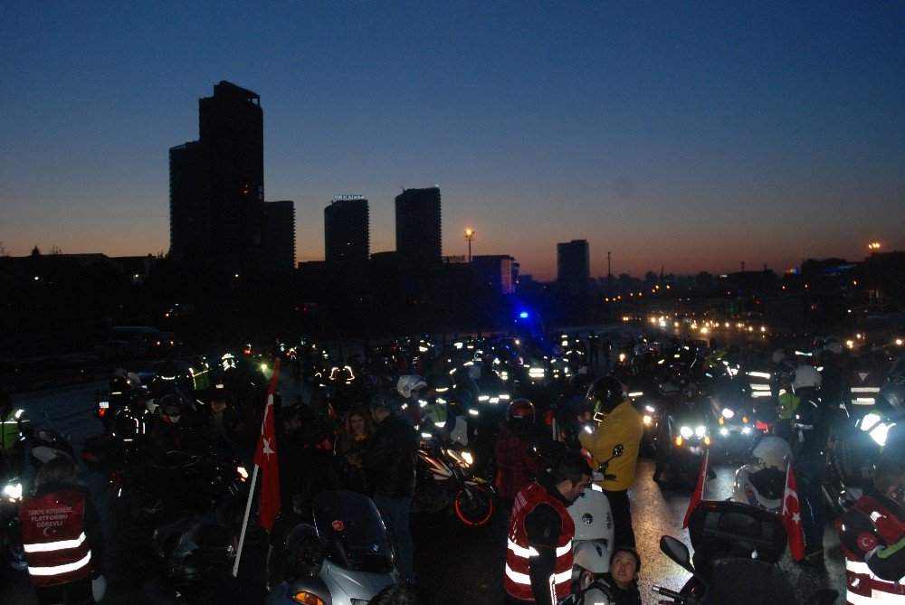 Motosikletciler ’18 Mart Çanakkale Zaferi Ve Şehitleri Anma Günü’ İçin Sürüyor