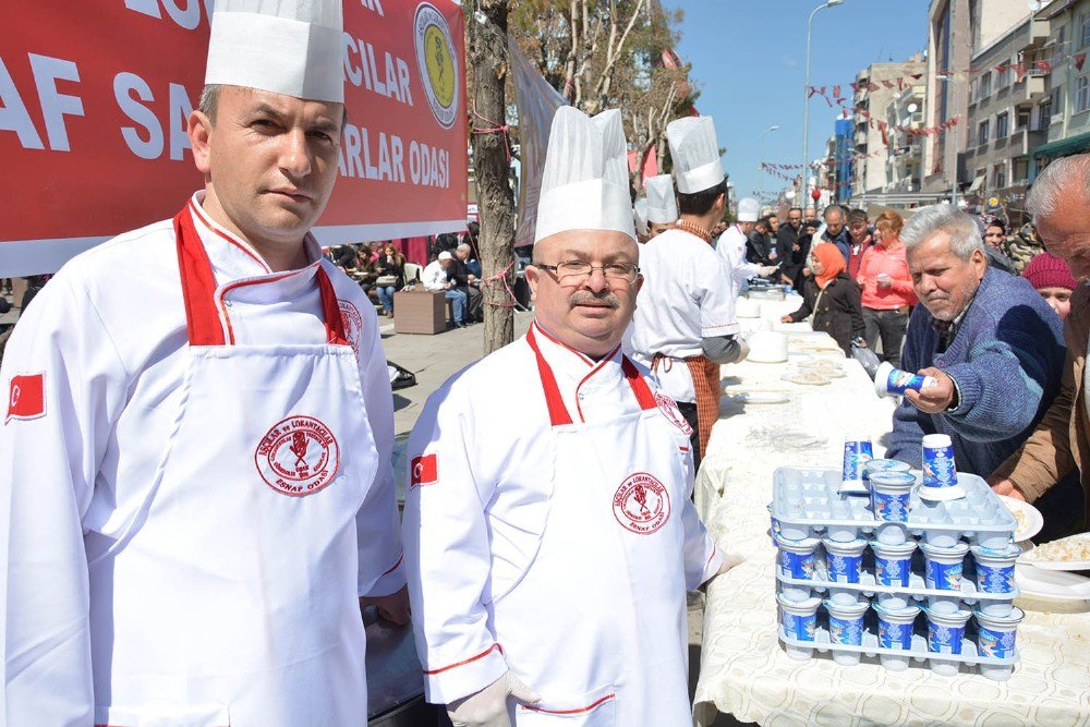 Uşaklı Aşçılar Çanakkale Şehitlerini Unutmadı