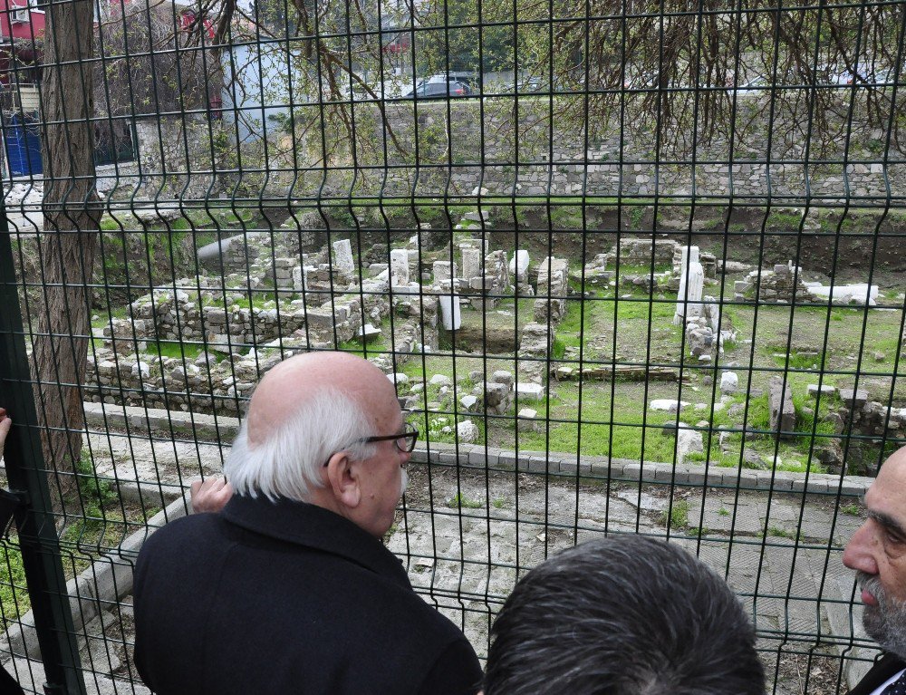 Bakan Avcı’dan İzmir’de Tarihi Tur