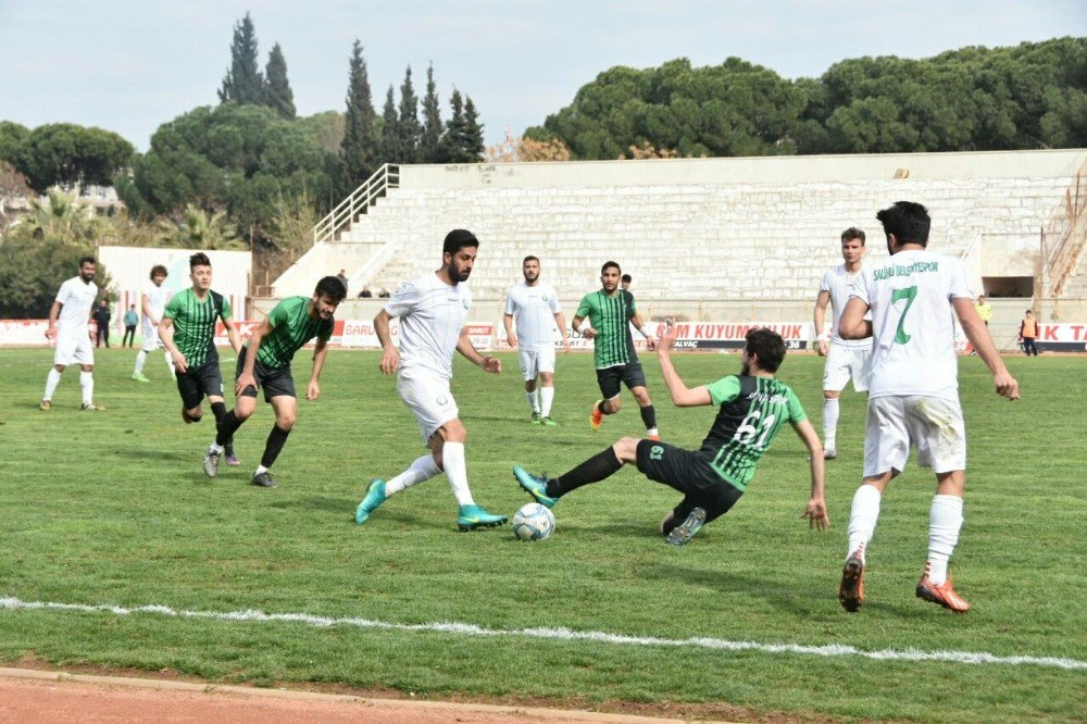 Salihli Belediyespor, 3 Puanı 2 Golle Aldı