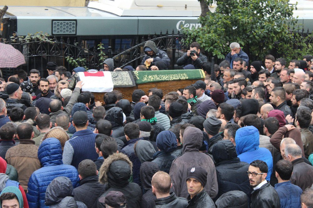 Deplasman Yolu Kavgasında Ölen Taraftar Defnedildi