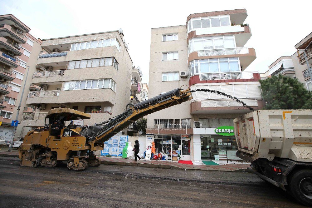 Karşıyaka’nın Sokakları Güzelleşiyor