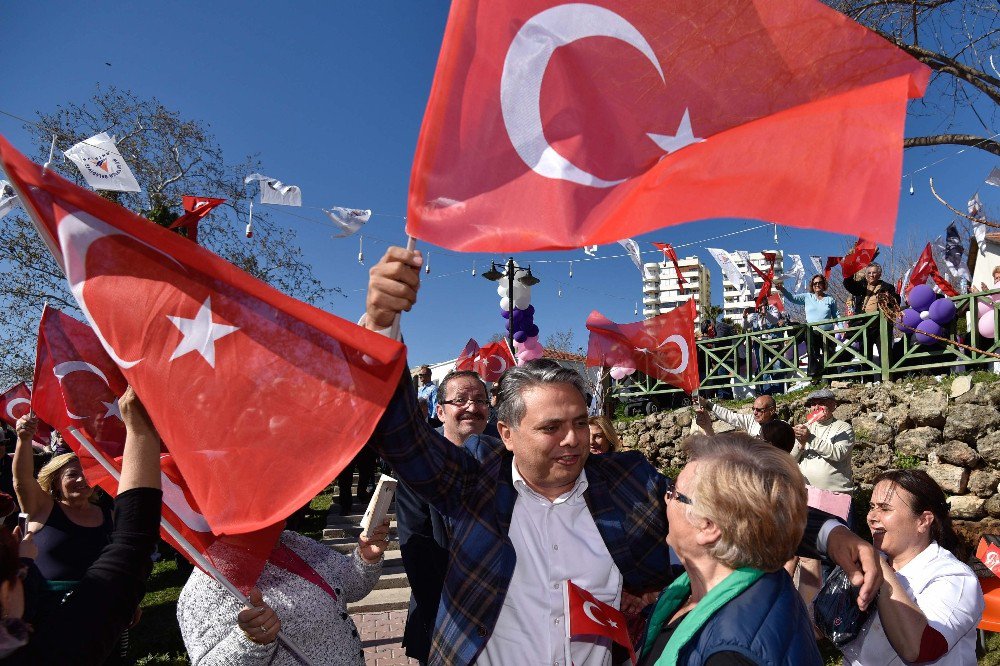 Başkan Uysal: “Cumhuriyetimizden Asla Vazgeçmeyiz”