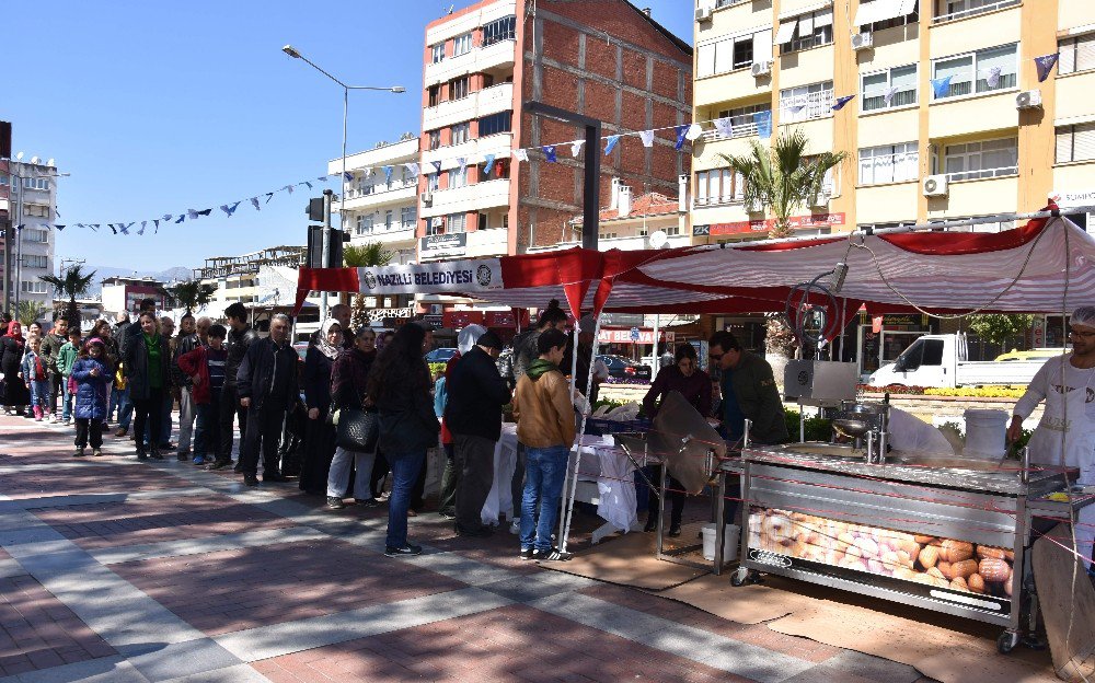 Nazilli’de Çanakkale Şehitleri İçin Lokma Hayrı Yapıldı