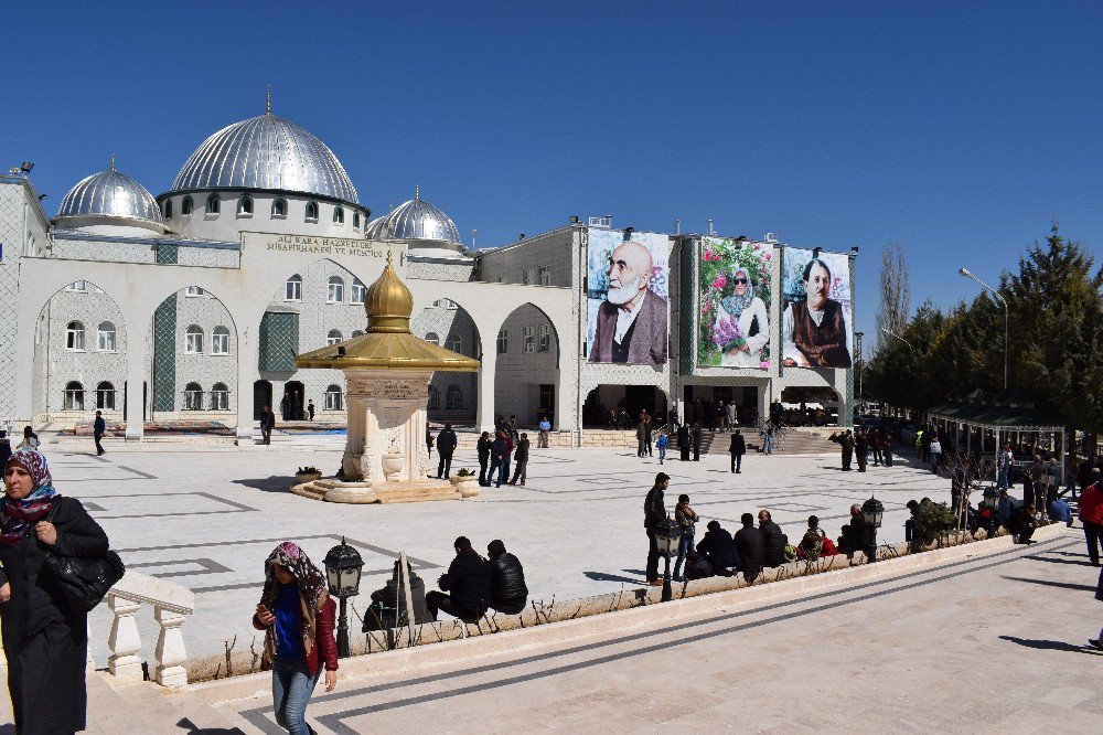 Sadiye Kara Ölmeztoprak İçin Mevlit Okutuldu.