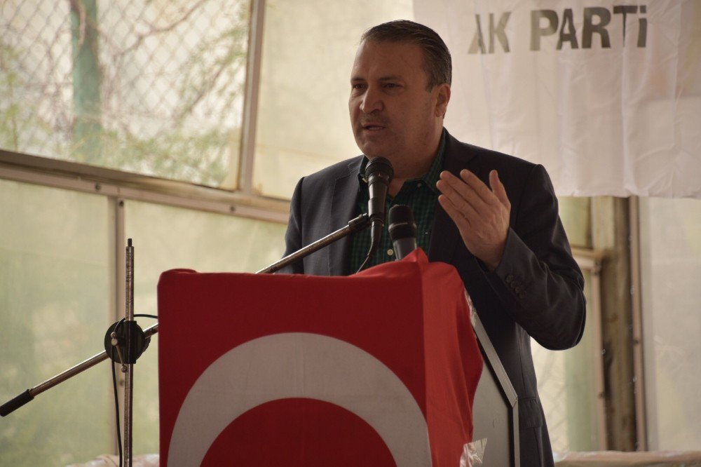 Ak Parti Stk’lara Anayasa Değişikliğini Anlattı