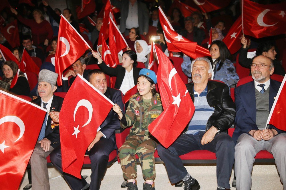 Çanakkale Zaferi’nin 102. Yıldönümü Döşemealtı’nda Çoşkuyla Kutlandı