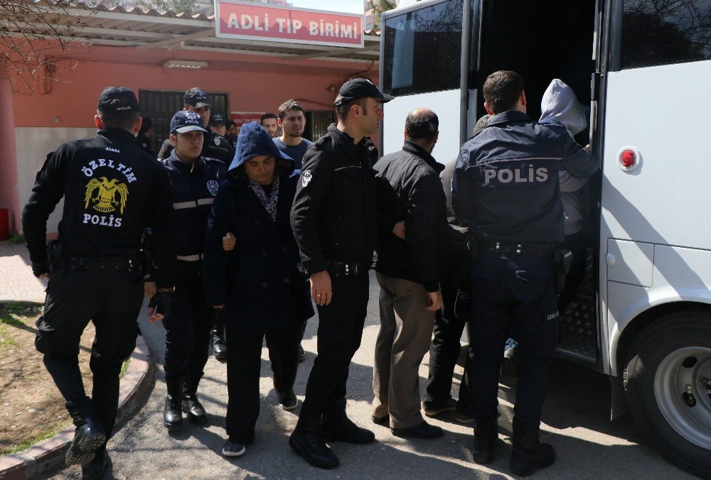 Adana’da ’Bylock’ Kullanan 1’i Kadın 14 Polis Adliyeye Sevk Edildi