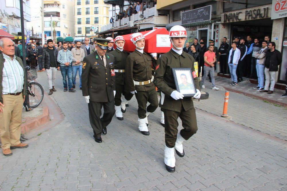 İzinde Hayatını Kaybeden Asker Son Yolculuğuna Uğurlandı