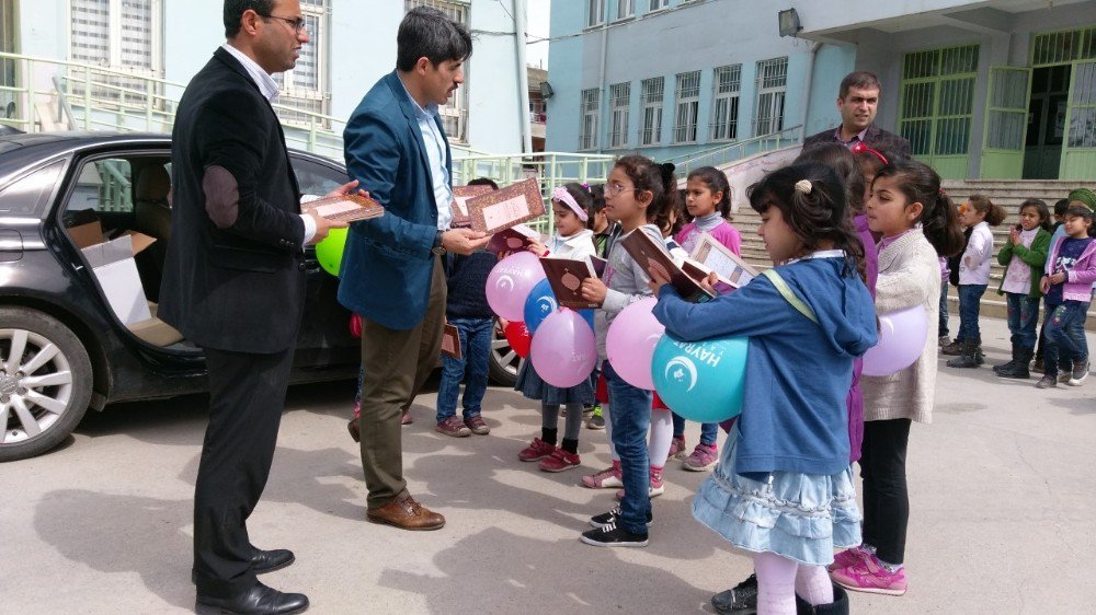 Batman’da İhtiyaç Sahibi Çocuklara Yardım