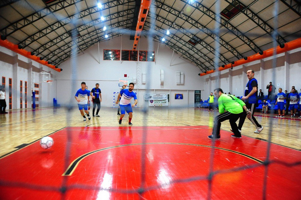 Beylikdüzü Birinci Futsal Turnuvası’nda Final Yapıldı