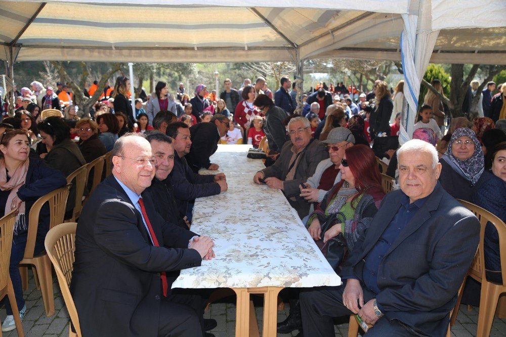 Efeler, Çanakkale Şehitlerini Çayyüzü Şehitliği’nde Andı