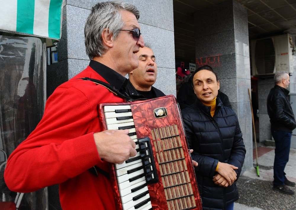 Görme Engelliler Müzik Yapmak İstiyor