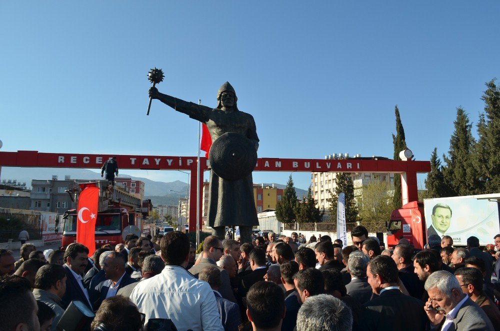 Süleyman Şah’ın Heykeli Törenle Açıldı